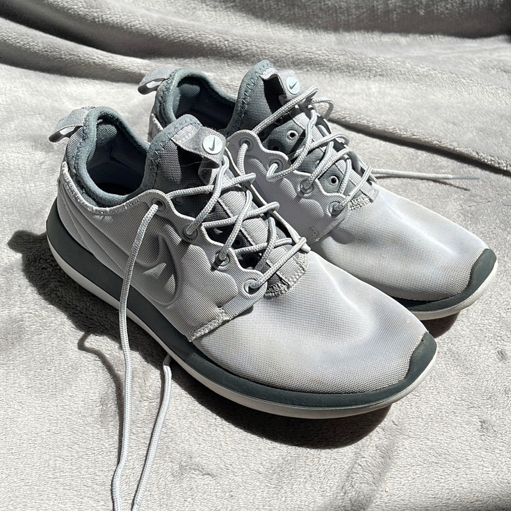 Nike Sneaker Grey 8.5